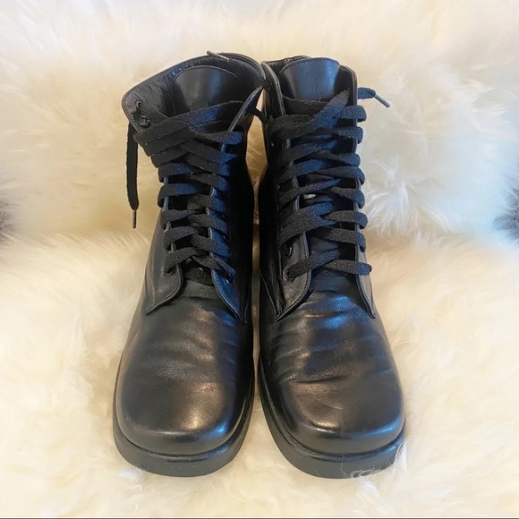Robert Clergerie Lace Up Square Toe Vintage Style Boot Made in France 7.5 - Picture 11 of 12